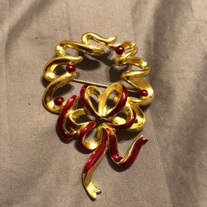 Krementz Vintage Brooch